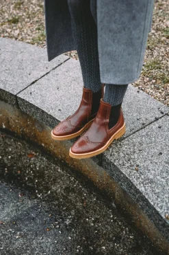 Angulus Women | Brogue Chelsea Boot | Brown